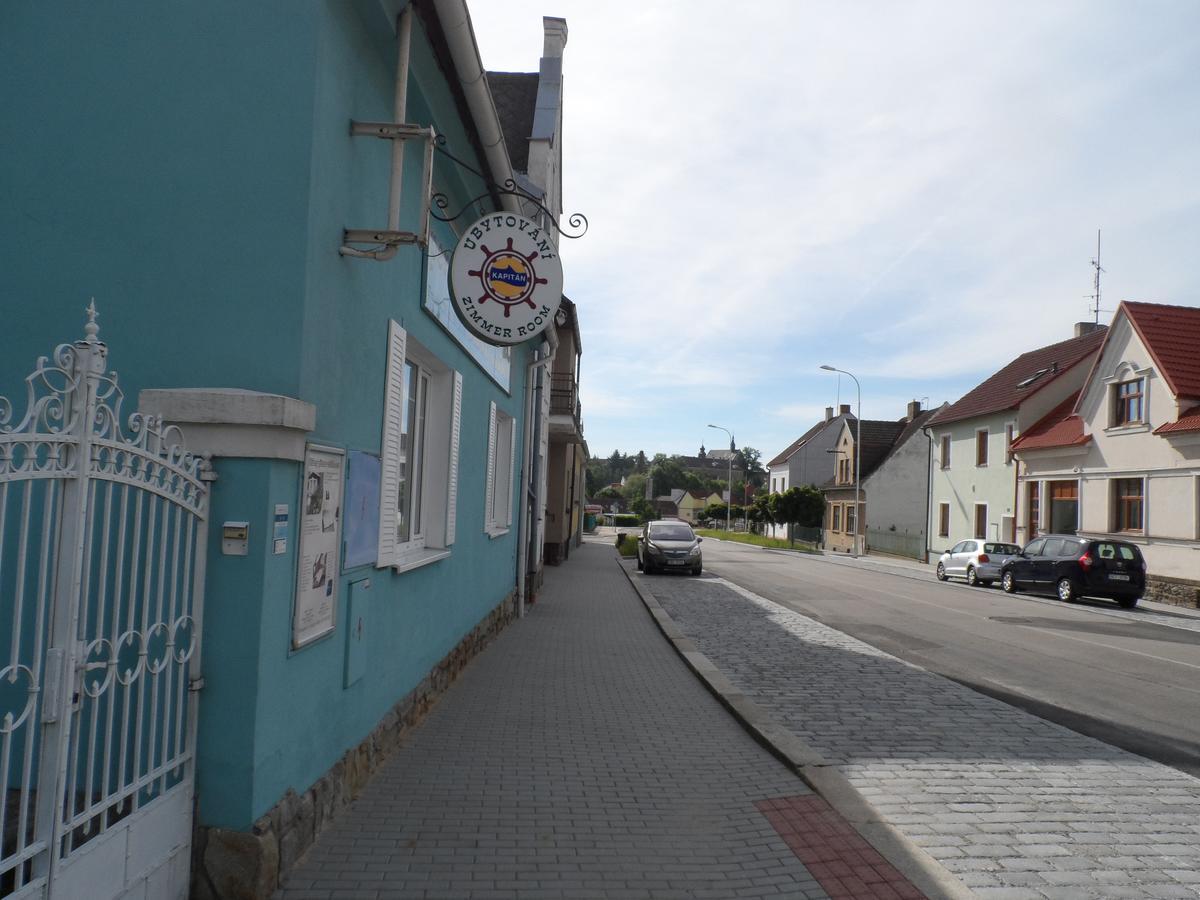 Penzion Kapitan Jindřichŭv Hradec Ngoại thất bức ảnh